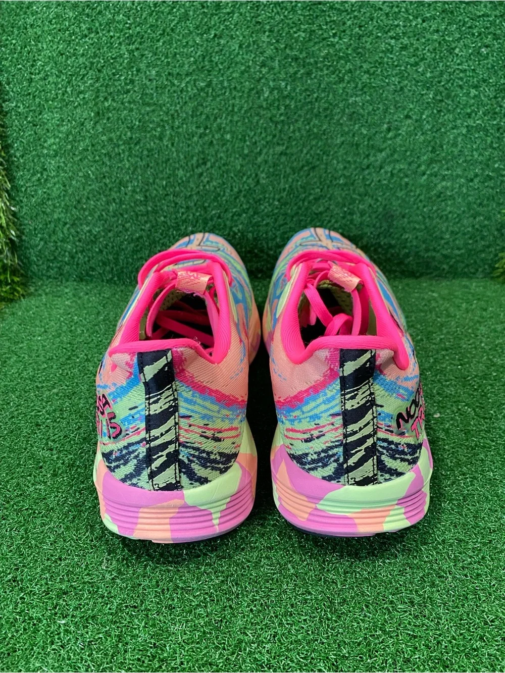ASICS Noosa Tri 15 Summer Dune/Lime Green Sz 9.5 (Women's) (Ago 026)